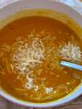 Sopa creme de cenoura com queijo