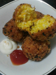 Foto resep Bola-bola Nasi Keju