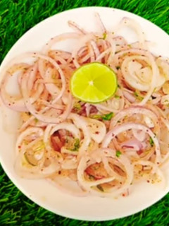 லட்சா பியாஸ்(lacha pyaaz recipe in tamil) செய்முறை முக்கிய புகைப்படம்