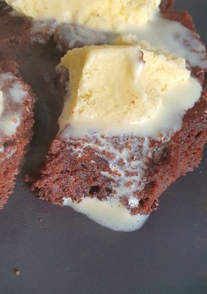 Φωτογραφία της συνταγής Chewy and crumbly Fudge Brownie - Μπράουνις σοκολάτας