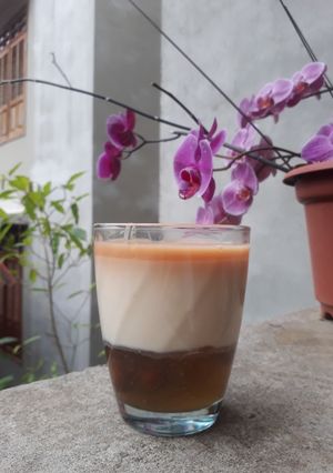 Hình của món Trà sữa trân châu ba tầng.