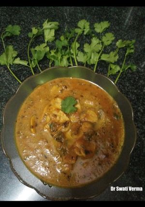 A picture of Mushroom Curry.
