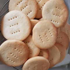 Biscuits Butter n' Honey A picture of Biscuits Butter n' Honey.