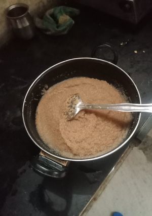 सूजी का हलवा (sooji ka halwa recipe in Hindi) रेसिपी मुख्य फोटो