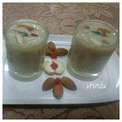 A picture of Nutty banana smoothie.