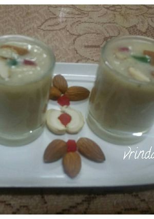 A picture of Nutty banana smoothie.