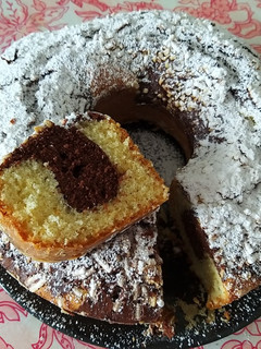 Foto di Ciambellone panna e cioccolato