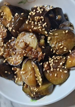 Hình của món Cà tím xào tỏi.