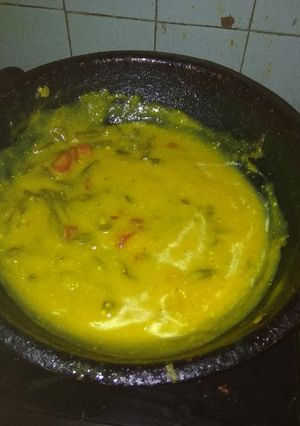 A picture of Aam ki sabzi.