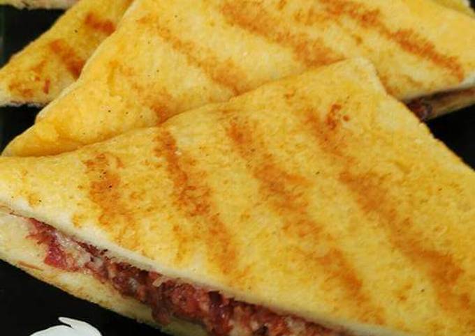 Resep Roti Bakar Kornet Keju Teman Sarapan Pagi Oleh Nia Hadi - Cookpad Resep Roti Bakar Kornet Keju Teman Sarapan Pagi Oleh Nia Hadi - Cookpad