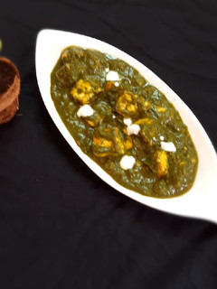 पालक पनीर(PALAK PANEER RECIPE IN HINDI) रेसिपी मुख्य फोटो