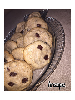 عکسی از دستور کوکی گردو کشمشی🍪