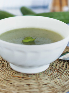 Una foto de Gazpacho de pepino o tzatziki griego