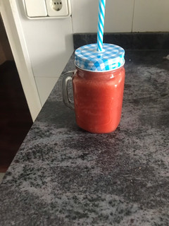 Una foto de Jugos de verdura y frutitas