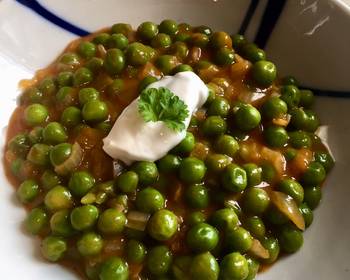 Easy Fast Cooking Peas Paprikash With Nokedli Most Delicious