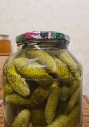 Фото Маринованные в сладком рассоле огурцы без стерилизации.
