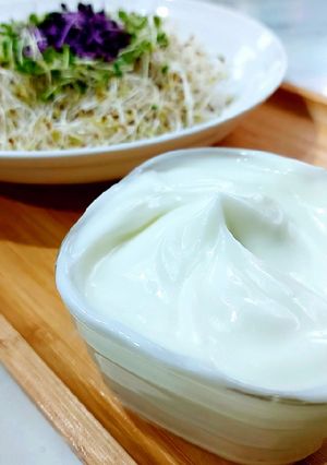 鮮奶美乃滋/鮮奶原味沙拉醬/無蛋美乃滋/清爽口感/奶素 的食譜成品照片