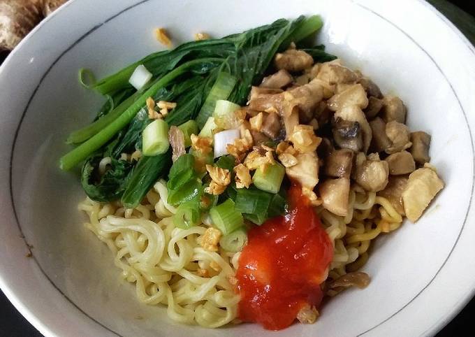 Resep Bakmi Ayam Jamur Oleh Tine Wahyudi Cookpad