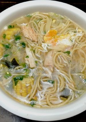 Una foto de Sopa de Gallina y Espaguetis
