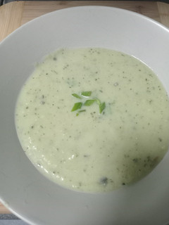 Una foto de 🥄Crema de espárragos