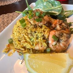 A picture of Seafood fried rice.