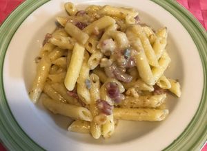 Foto di Pasta noci, gorgonzola e speck