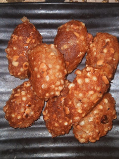फलाहारी साबूदाना मूंगफली रोल (Falahari sabudana mungfali roll recipe in hindi) रेसिपी मुख्य फोटो