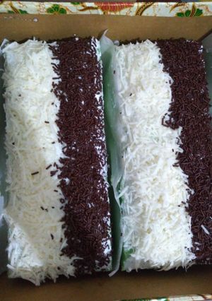 Foto resep Bolu pandan vanila kukus (buat hantaran)