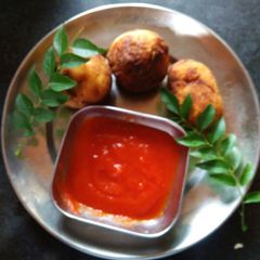 A picture of Bread bonda.
