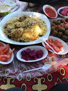 صورة لوصفة مكبوس دجاج وفلافل وحمص
