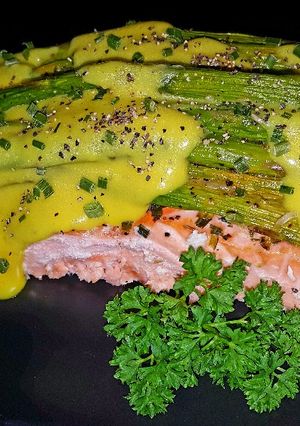 A picture of Mike's EZ Roasted Asparagus And Hollandaise Over Salmon Filets.