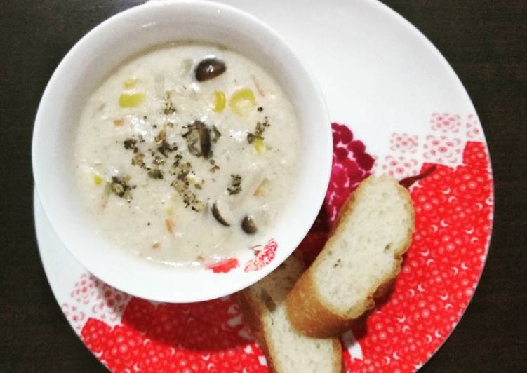 Recipe: Delicious Creamy Dairy-Free Corn Soup