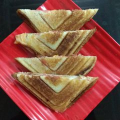 A picture of Kids Fruits Sandwich#kidsfavorite.
