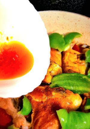 عکسی از دستور خورشت مرغ با گوجه