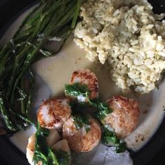 A picture of Lemon Butter Scallops.