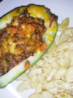 Una foto de Calabacín relleno de carne