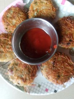 कुरकूरीत बटाटा पोहे कटलेट (batata pohe cutlet recipe in marathi) रेसिपी चे मुख्य फोटो
