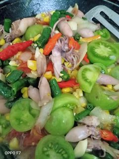 Foto resep Tumis cumi asin mercon