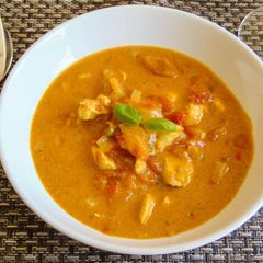 A picture of Mid-Week Coconut Chicken Curry.