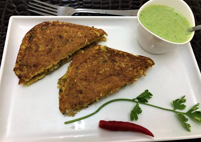 Stuffed Paneer Cheela Sandwich