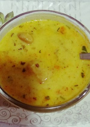 राजस्थानी कढ़ी (Rajasthani kadhi recipe in hindi) रेसिपी मुख्य फोटो