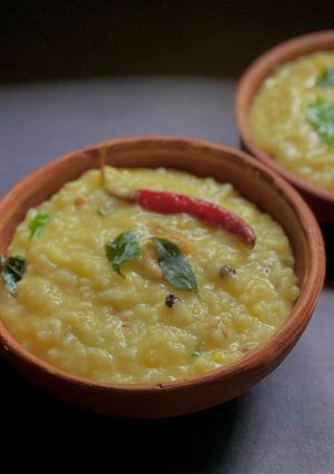 A picture of Ven Pongal - a popular Indian breakfast.