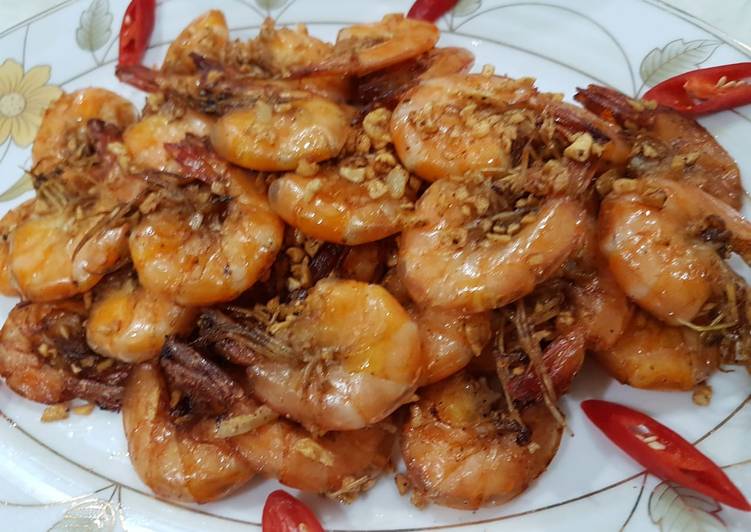 Langkah Mudah untuk Menyiapkan Udang Goreng Bawang Putih yang Lezat