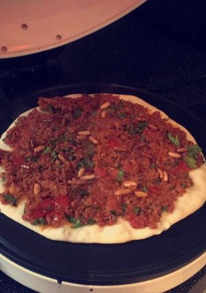 صورة لوصفة لحم بعجين بدبس الرمان 😋❤️