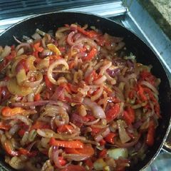 A picture of Onion sauce.