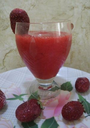 A picture of Strawberry Margarita.