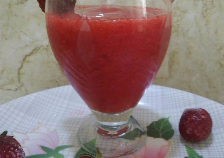 Simple Way to Make Quick Strawberry Margarita