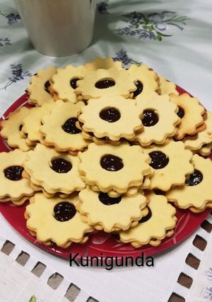 Klasszikus linzer recept fotója