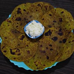 A picture of Methi Thepla.