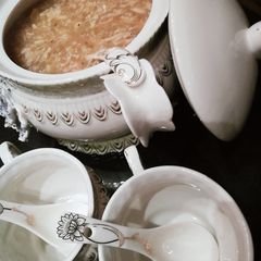 A picture of Hot n sour soup.